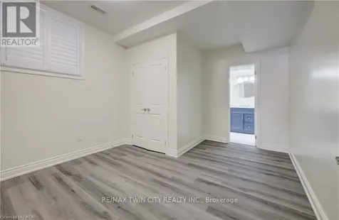 588 Beckview Crescent Kitchener ON N2R 0R4