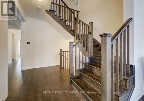 588 Beckview Crescent Kitchener ON N2R 0R4