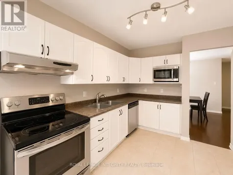 12 Kimbolton Crescent Ottawa ON K2K 2S3