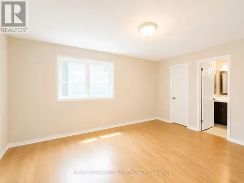 12 Kimbolton Crescent Ottawa ON K2K 2S3