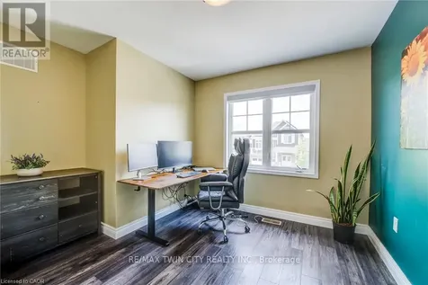 231 Falling Green Crescent Kitchener ON N2R 0G1