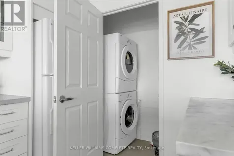 2511 Lakeshore Road West Oakville (br Bronte) ON L6L 6L9