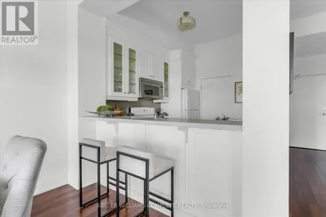2511 Lakeshore Road West Oakville (br Bronte) ON L6L 6L9