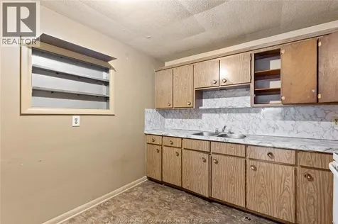 1400-1430 Seneca Street Windsor ON N8W 1A2