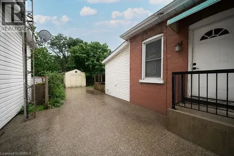 22 Lawrence Street Brantford ON N3R 1A7