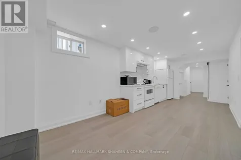 353 Rannie Road Newmarket (summerhill Estates) ON L3X 2N2