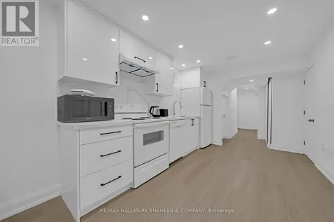 353 Rannie Road Newmarket (summerhill Estates) ON L3X 2N2