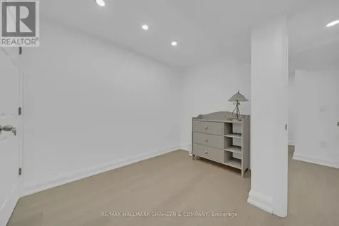 353 Rannie Road Newmarket (summerhill Estates) ON L3X 2N2