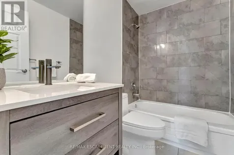 90 Colborne Street North Brantford ON N3T 2G7