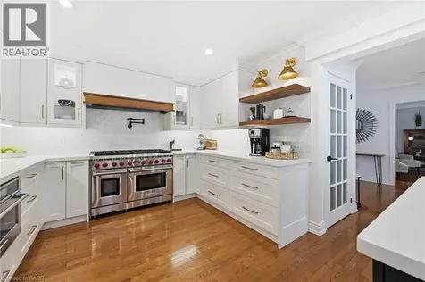 4147 Millcroft Park Drive Burlington ON L7M 3V1