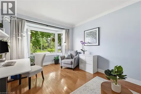 4147 Millcroft Park Drive Burlington ON L7M 3V1