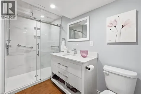 4147 Millcroft Park Drive Burlington ON L7M 3V1