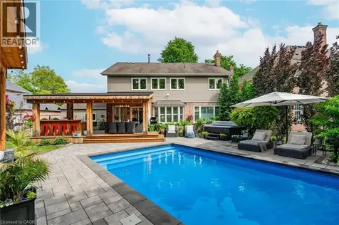 4147 Millcroft Park Drive Burlington ON L7M 3V1