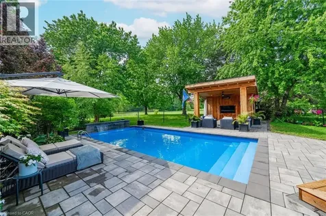 4147 Millcroft Park Drive Burlington ON L7M 3V1