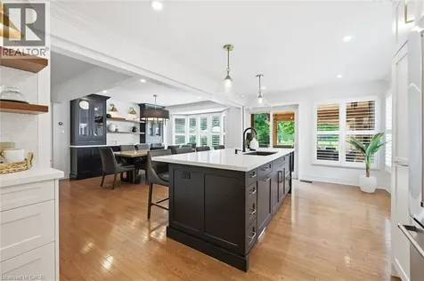 4147 Millcroft Park Drive Burlington ON L7M 3V1