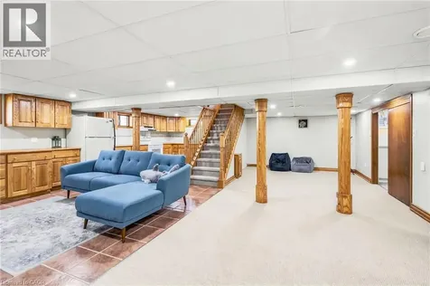 6902 Dell Avenue Niagara Falls ON L2G 4V8