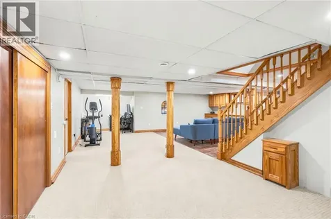 6902 Dell Avenue Niagara Falls ON L2G 4V8