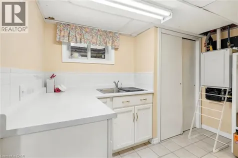 6902 Dell Avenue Niagara Falls ON L2G 4V8