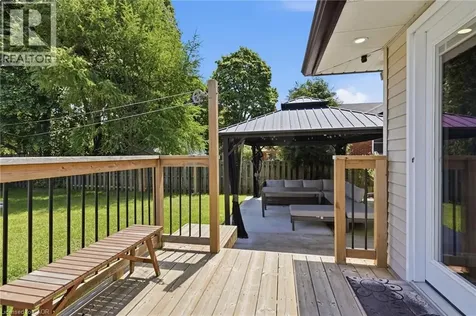 6902 Dell Avenue Niagara Falls ON L2G 4V8