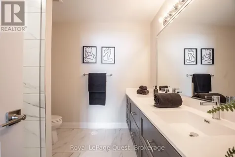 93 Lightfoot Drive Orillia ON L3V 7L8