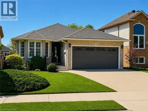 51 Redtail Crescent Hamilton ON L9B 2R5