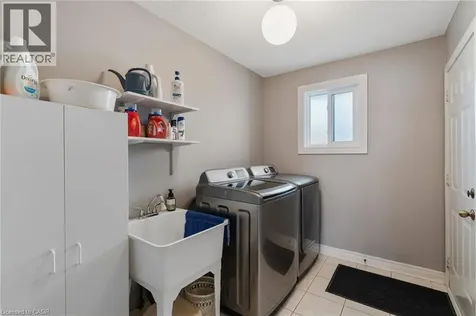 51 Redtail Crescent Hamilton ON L9B 2R5