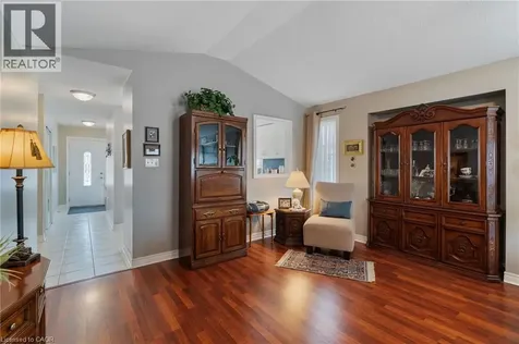 51 Redtail Crescent Hamilton ON L9B 2R5