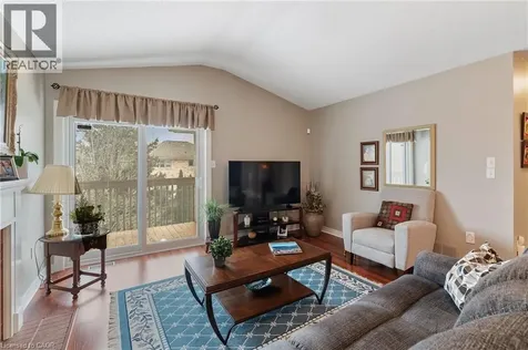 51 Redtail Crescent Hamilton ON L9B 2R5