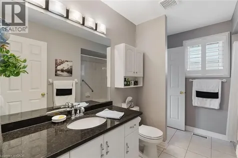 51 Redtail Crescent Hamilton ON L9B 2R5