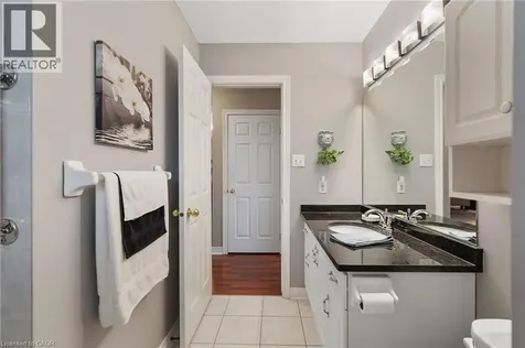 51 Redtail Crescent Hamilton ON L9B 2R5