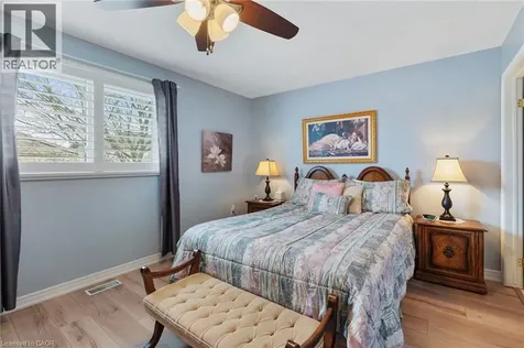 51 Redtail Crescent Hamilton ON L9B 2R5