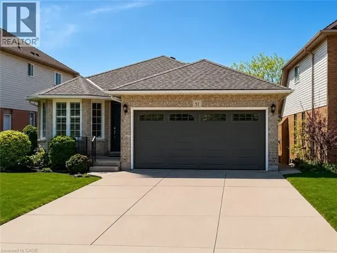 51 Redtail Crescent Hamilton ON L9B 2R5