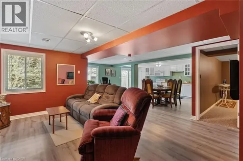 51 Redtail Crescent Hamilton ON L9B 2R5