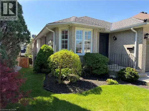 51 Redtail Crescent Hamilton ON L9B 2R5