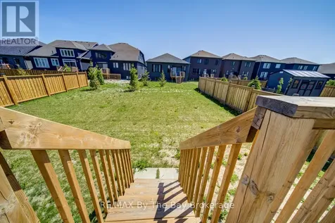 166 Mapleside Drive Wasaga Beach ON L9Z 3A5