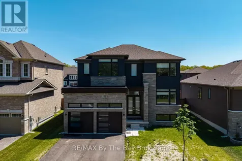 166 Mapleside Drive Wasaga Beach ON L9Z 3A5