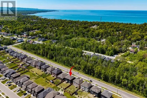 166 Mapleside Drive Wasaga Beach ON L9Z 3A5