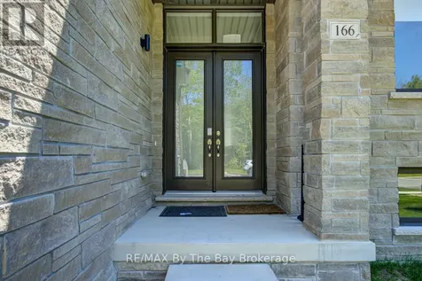 166 Mapleside Drive Wasaga Beach ON L9Z 3A5