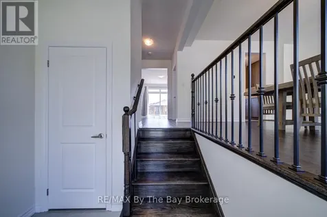 166 Mapleside Drive Wasaga Beach ON L9Z 3A5