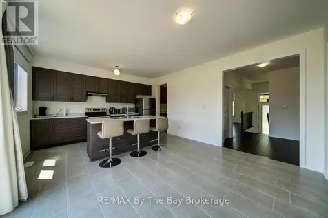 166 Mapleside Drive Wasaga Beach ON L9Z 3A5