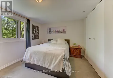 280 Thaler Avenue Kitchener ON N2A 1R6