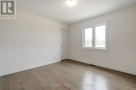 35 Dore Drive Brantford ON N3R 0X8