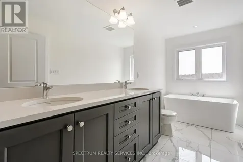 35 Dore Drive Brantford ON N3R 0X8
