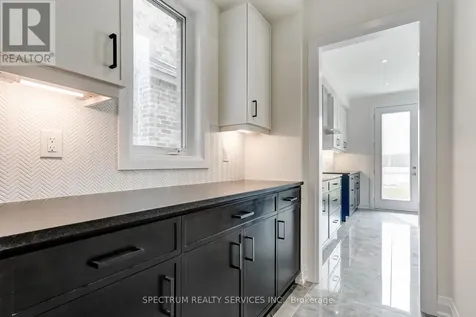 33 Dore Drive Brantford ON N3T 0X8
