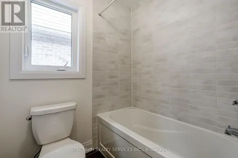 33 Dore Drive Brantford ON N3T 0X8