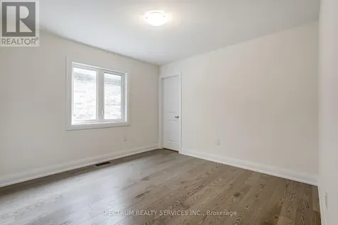 33 Dore Drive Brantford ON N3T 0X8