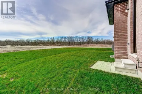 33 Dore Drive Brantford ON N3T 0X8
