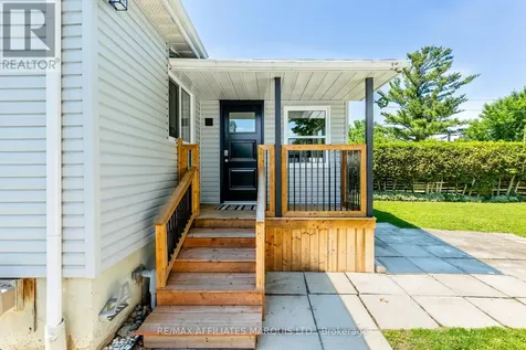 14 Dunbar Avenue Cornwall ON K6H 5M7