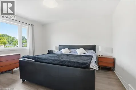 8 Nash Street St. Catharines ON L2S 1B5