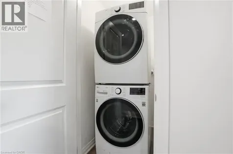 8 Nash Street St. Catharines ON L2S 1B5